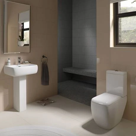 RAK Metropolitan Close Coupled Modern Toilet + Soft Close Seat 3 RAK Metropolitan Close Coupled Modern Toilet + Soft Close Seat - Image 3