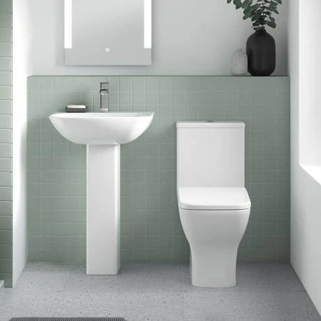 Venice Modern BTW Close Coupled Toilet + Soft Close Seat 2 Venice Modern BTW Close Coupled Toilet + Soft Close Seat - Image 2